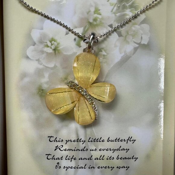 NIB Y2K Butterfly Rhinestone Necklace – NIB Y2K Butterfly Rhinestone Necklace... - Picture 3 of 6
